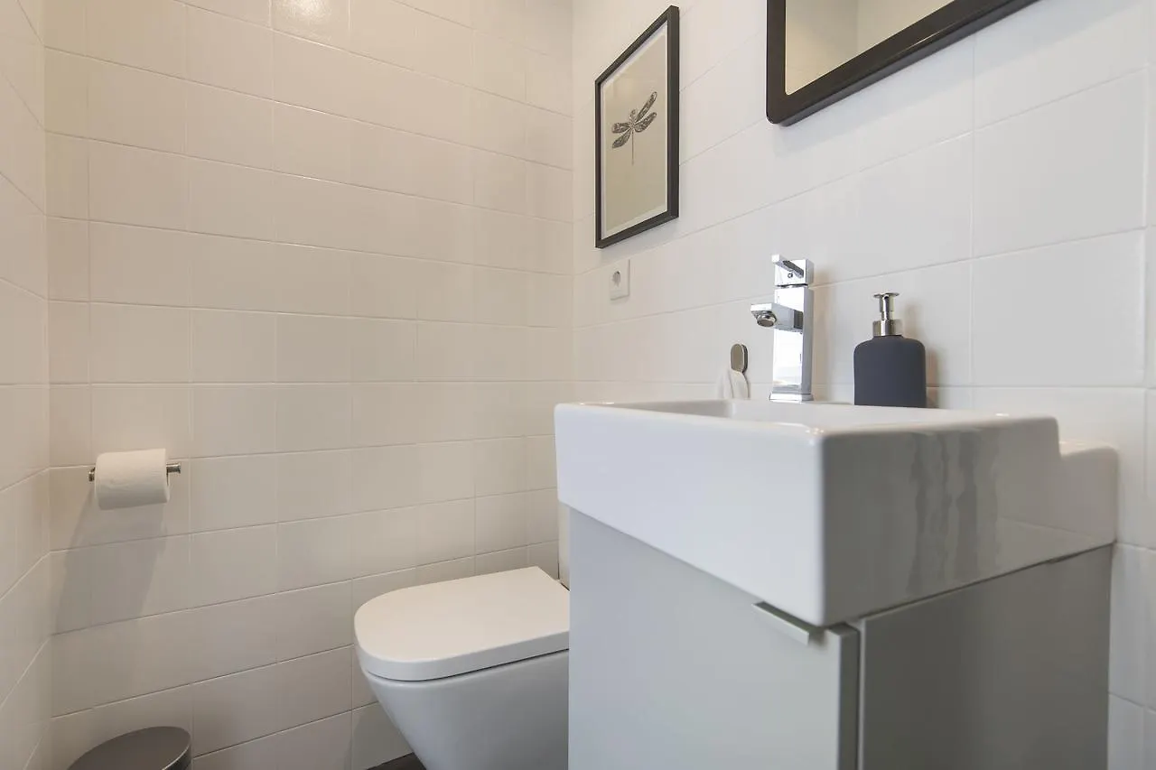 Lovelystay Saudade Studio Lisbon'S Narrowest Building Πορτογαλία