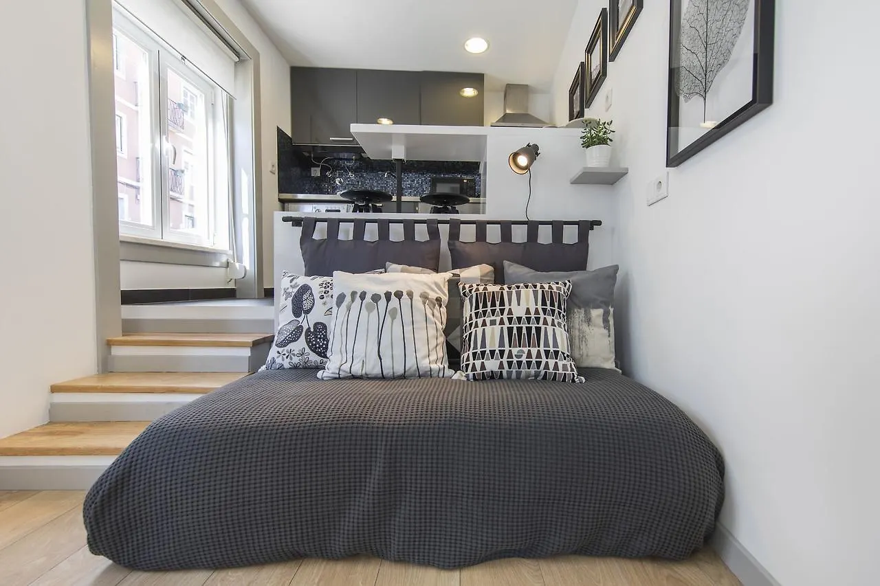Apartment Lovelystay Saudade Studio Lisbon'S Narrowest Building Portugal