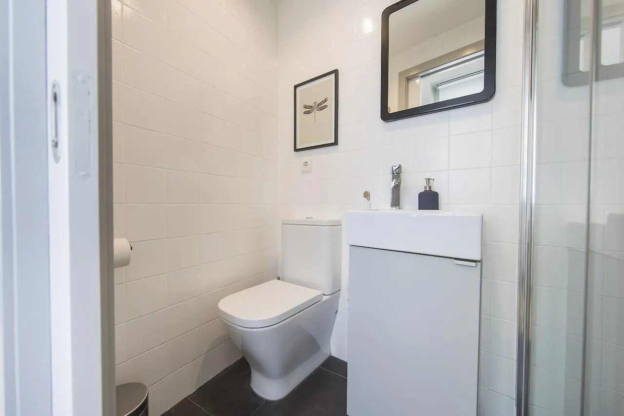 Lovelystay Saudade Studio Lisbon'S Narrowest Building 0*, Lisbon Portugal